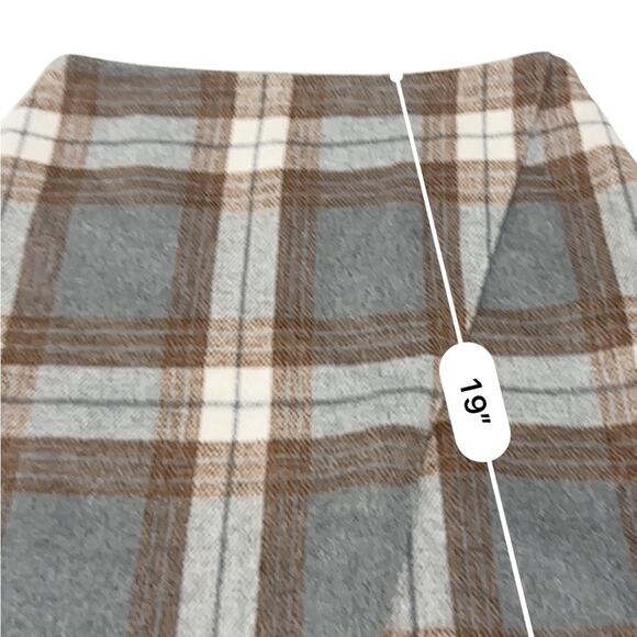 Bagatelle Collection Gray Brown Plaid Asymmetric
Hem Mini Skirt NEW Size SMALL - Picture 9 of 10